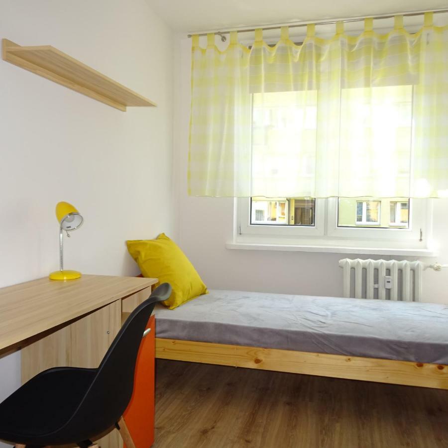 Mieszkanie 4-Pokojowe W Toruniu Przy Umk Bagian luar foto