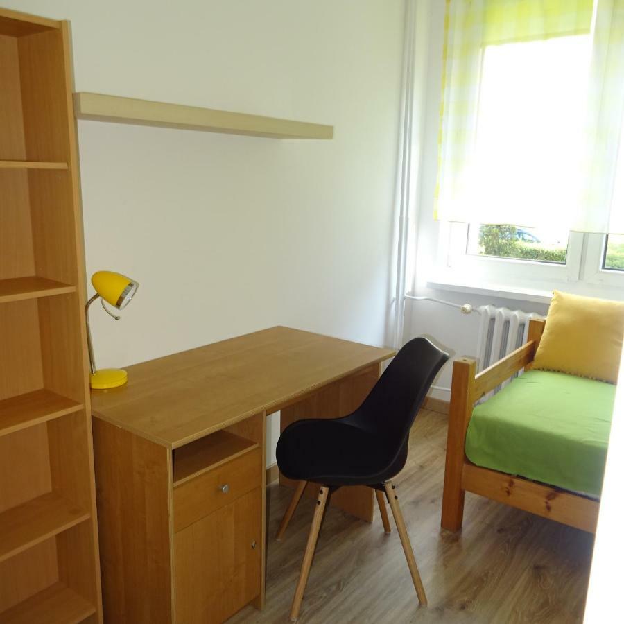 Mieszkanie 4-Pokojowe W Toruniu Przy Umk Bagian luar foto